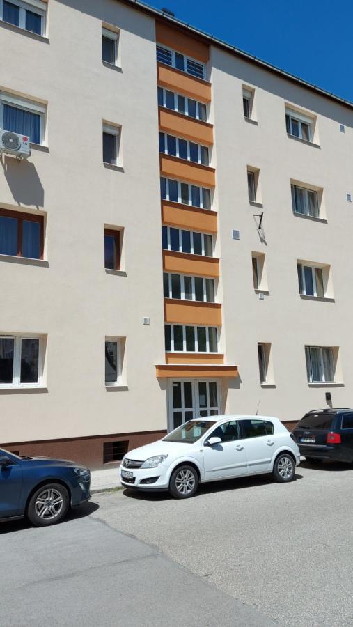 Ancsi Apartmant Kecskemet Ngoại thất bức ảnh